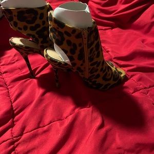 Venus leopard booties